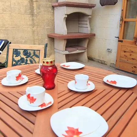 Ta' Bejza Holiday - 5 Bedroom * Xewkija