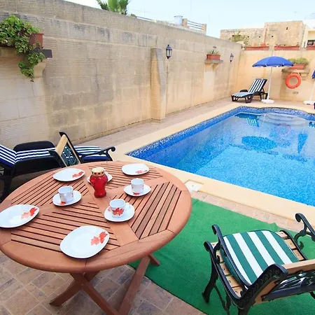 Ta' Bejza Holiday - 5 Bedroom * Xewkija