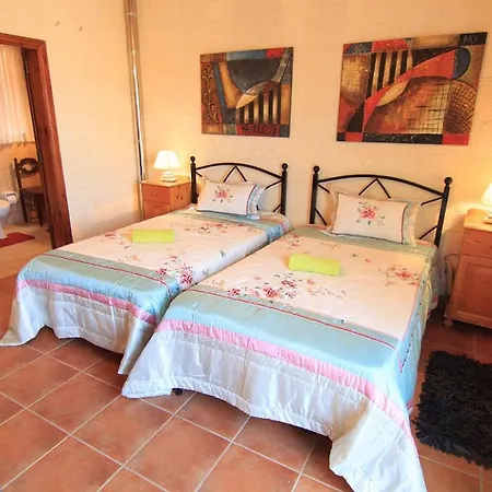 Ta' Bejza Holiday - 5 Bedroom