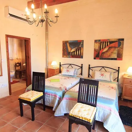 Ta' Bejza Holiday - 5 Bedroom Σπίτι διακοπών Xewkija