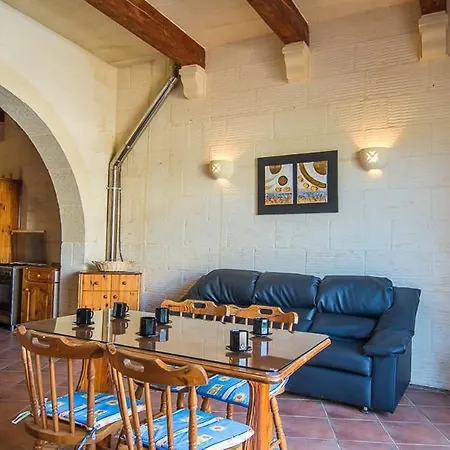Ta' Bejza Holiday - 5 Bedroom * Xewkija