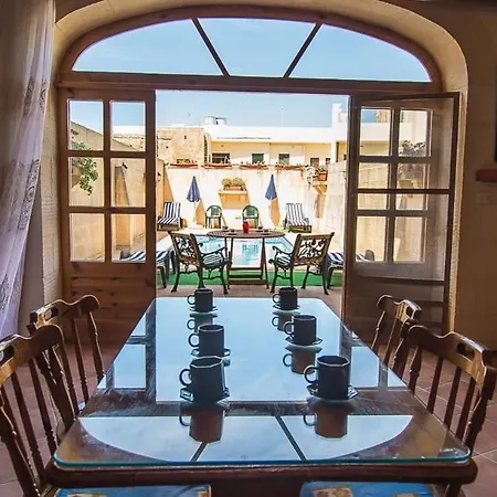 Ta' Bejza Holiday - 5 Bedroom